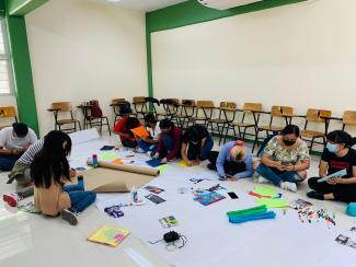 Periódico mural y taller reflexión las mujeres en la ingeniería.